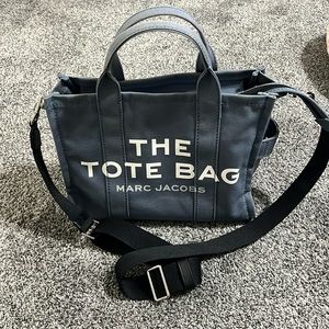 Marc Jacobs The Tote Bag Small Traveler Tote